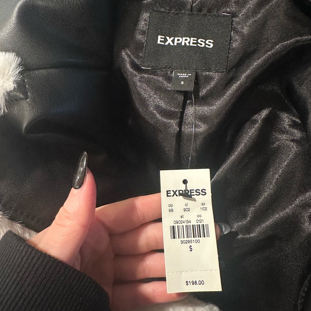 Express Fur Jacket - Picture 3 of 3